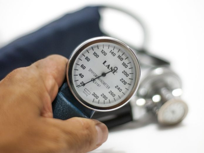 Blood pressure monitor 3467664 1920