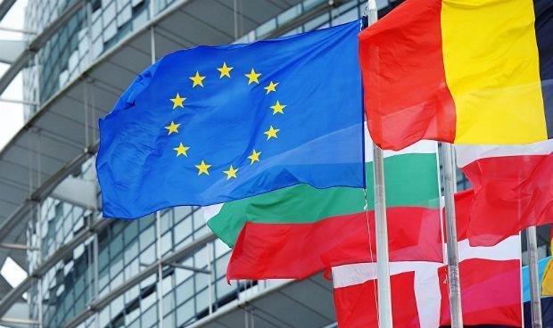 Europa entra en el otono con 25 500 vacantes de empleo sanitario 2000 620x368