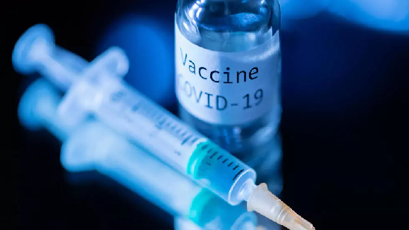 Vacuna covid 19 europa 580x326