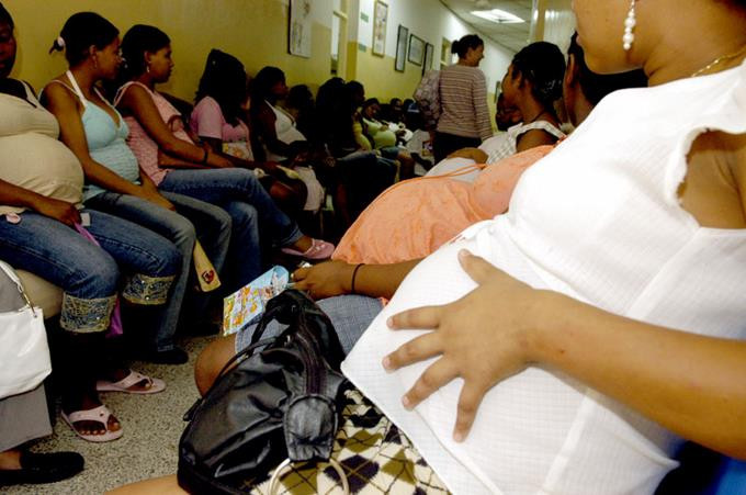 Embarazo adolescente continua en aumento