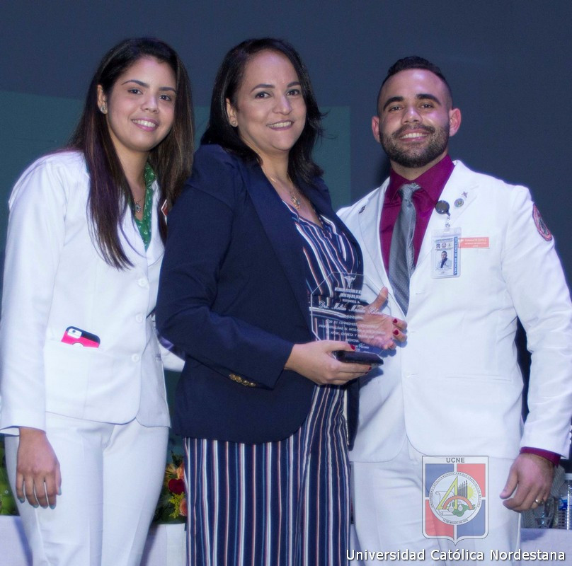 Ucne entrega placas a internos de medicina 2018 2019 20180118 1840968171