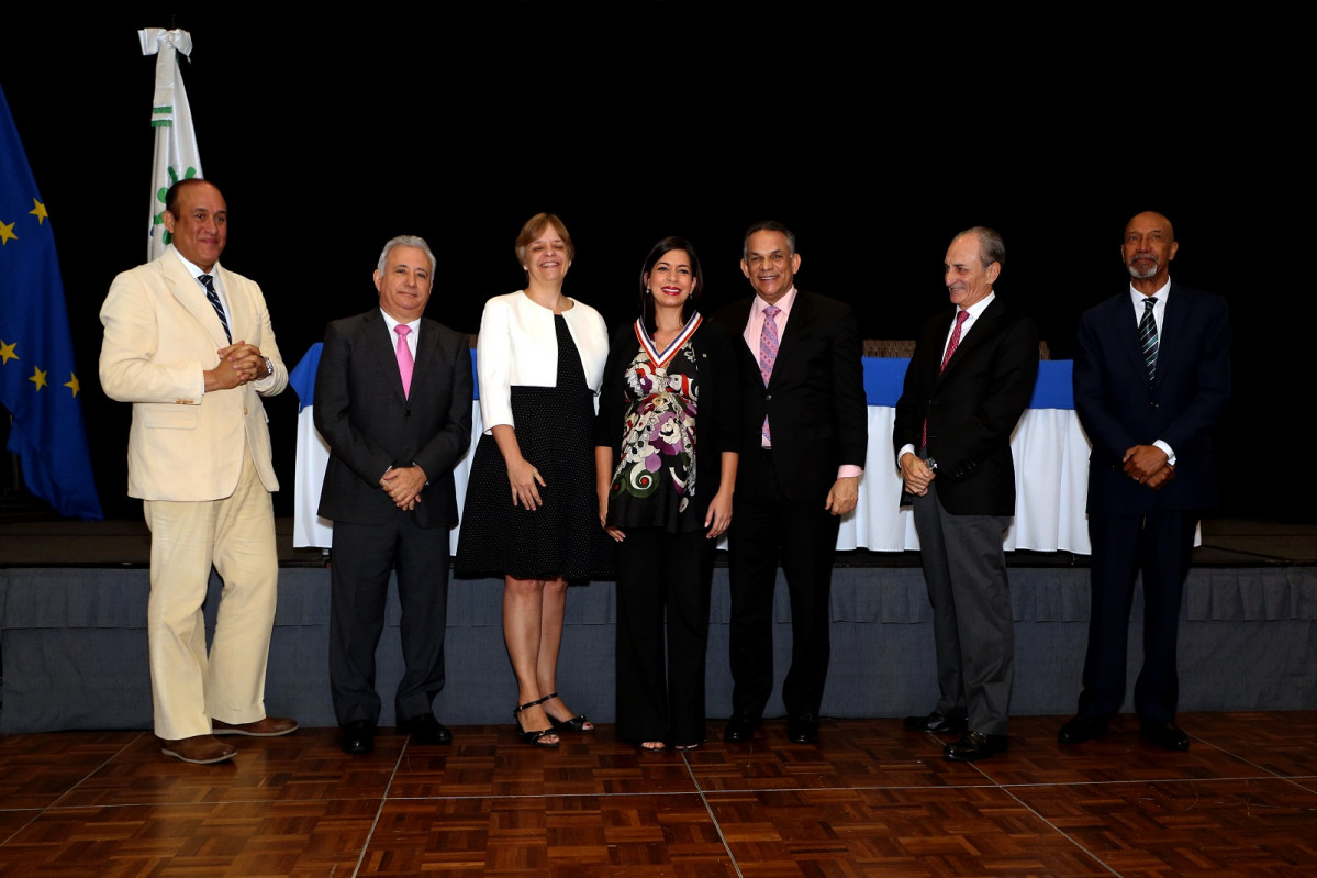 Ramu00f3n Ventura Camejo en la Entrega Premio a la Calidad a la SISALRIL