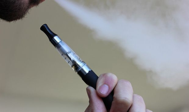 Los cigarrillos electronicos detras de la acumulacion de grasa del higado 8016 620x368