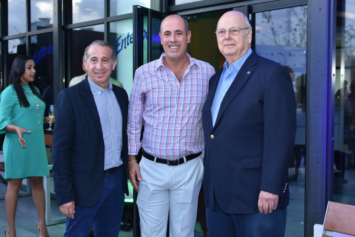)Alfredo sanchez , Victor Garcu00eda,Luis Sued (1)