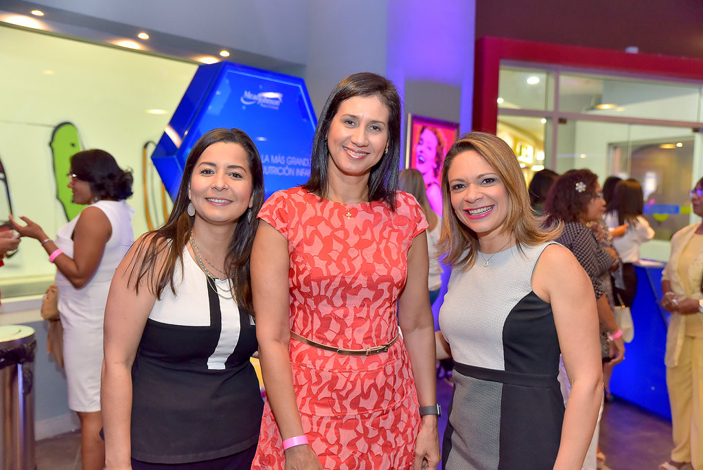 PRINCIPAL Karla Garciu0301a, Evelyn Lora y Gabriela Chaljub