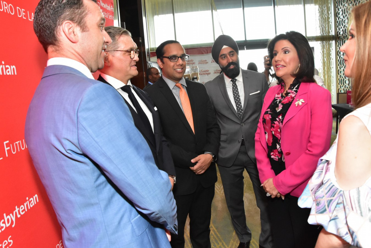 Andrea D Acquino,Roger Hartl,Neel Metha, Jaspar Ricky Singh, la Vicepresidenta Margarita Cedeu00f1o de Fernandez y la Sra. Nancy Velazquez