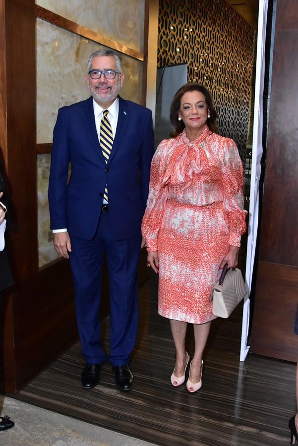 Enrique Valdez y Fiordaliza Martinez de Valdez