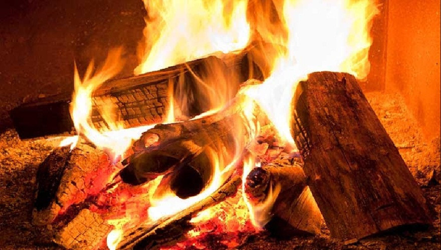 Fireplace 880x500