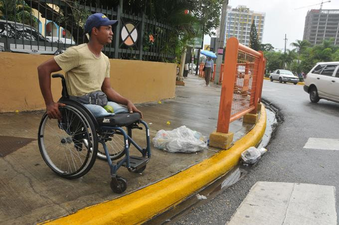 Santo domingo es poco amigable para personas con discapacidad (1)