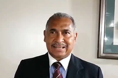 Dr Domingo Pena Nina1