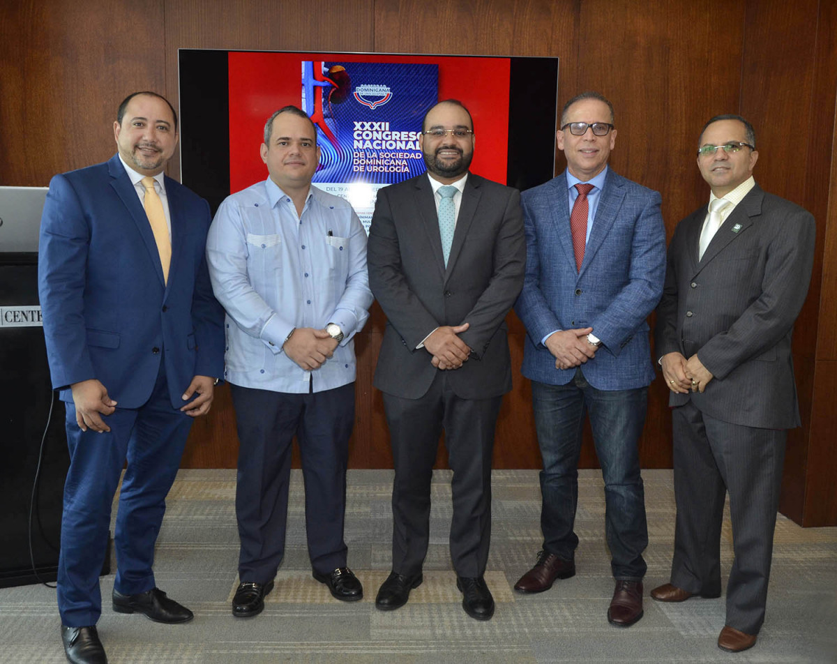 Fotografia Principal  Wilton Cabrera, Alcedo Fernández, Miguel Sánchez Caba, Robert Mejía y Bernabé Polanco