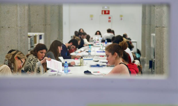 por que eligen estudiar medicina los jovenes por altruismo o por dinero 5102 620x368