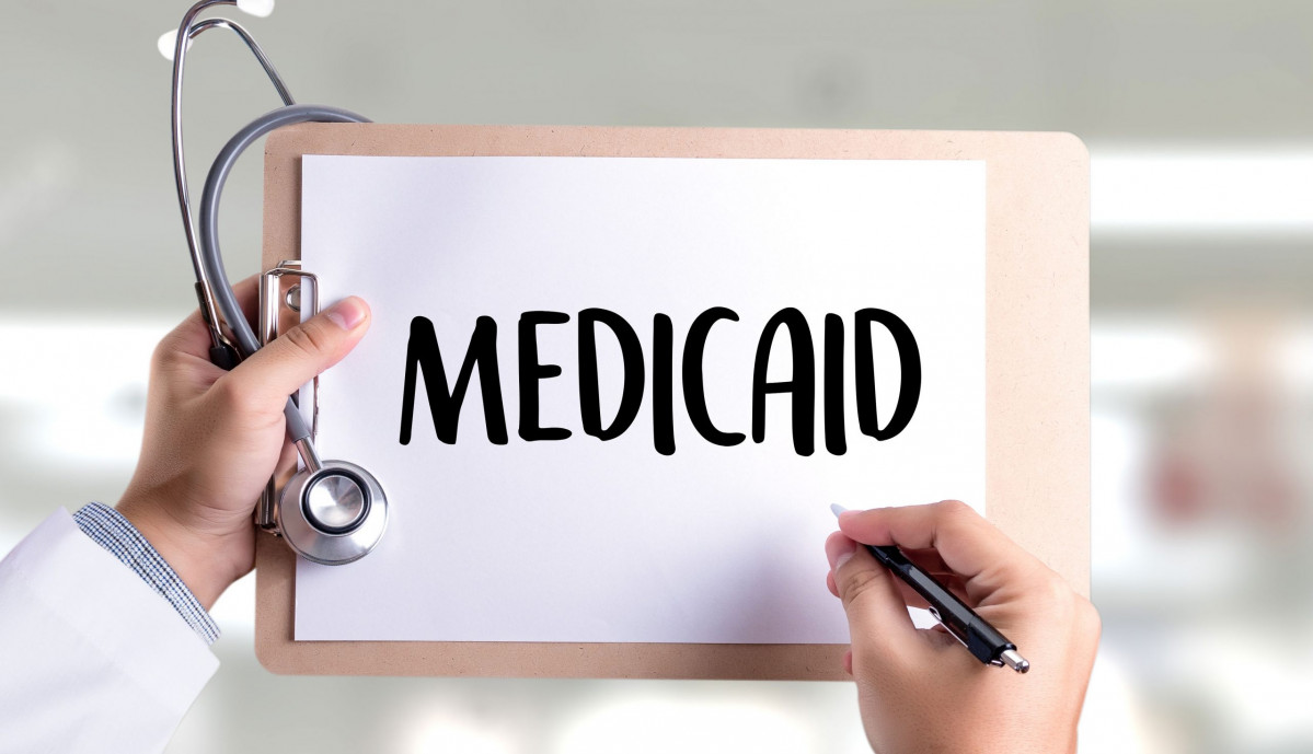 500 millones de du00f3lares en recortes Programa Medicaid en NY afectaru00edan dominicanos scaled