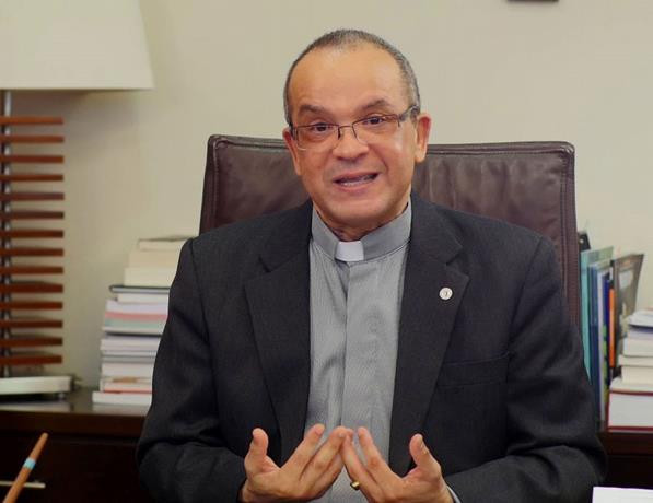 Rector pucmm exhorta a cuidar la constitucion