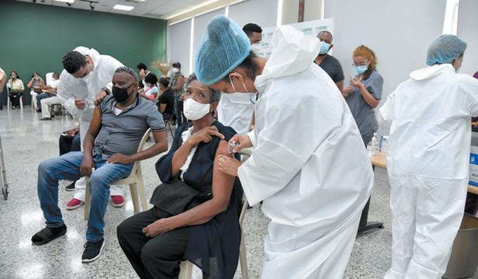 Yunen clama a personas que se pongan la vacuna