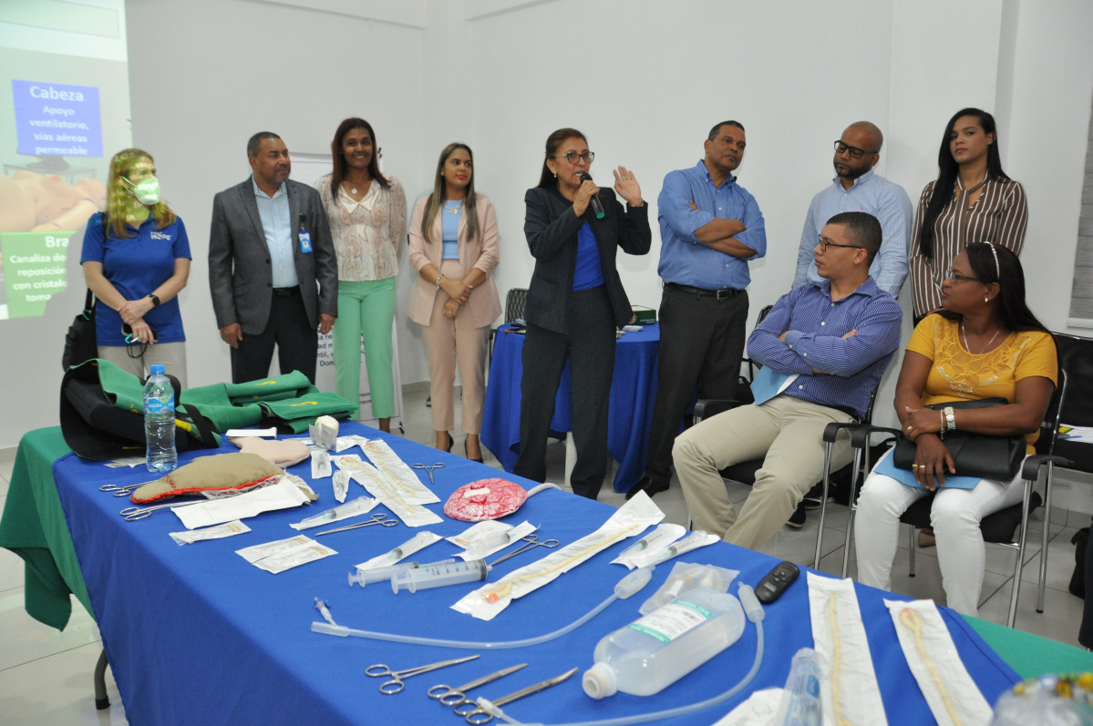Autoridades de Project HOPE
