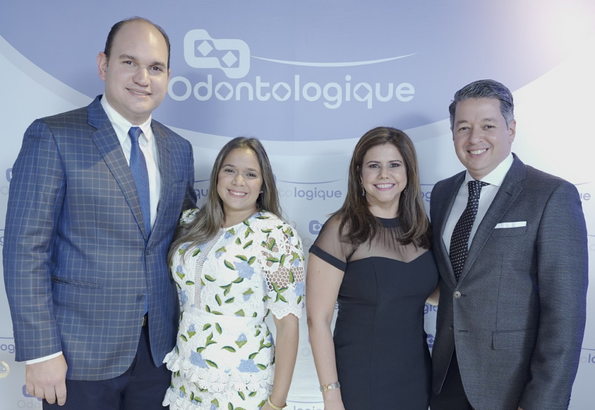 FOTO 1 Principal  Rau00fal del Toro, Natalia Ureu00f1a del Toro, Gina Mendoza de Sanabia y Manuel Sanabia