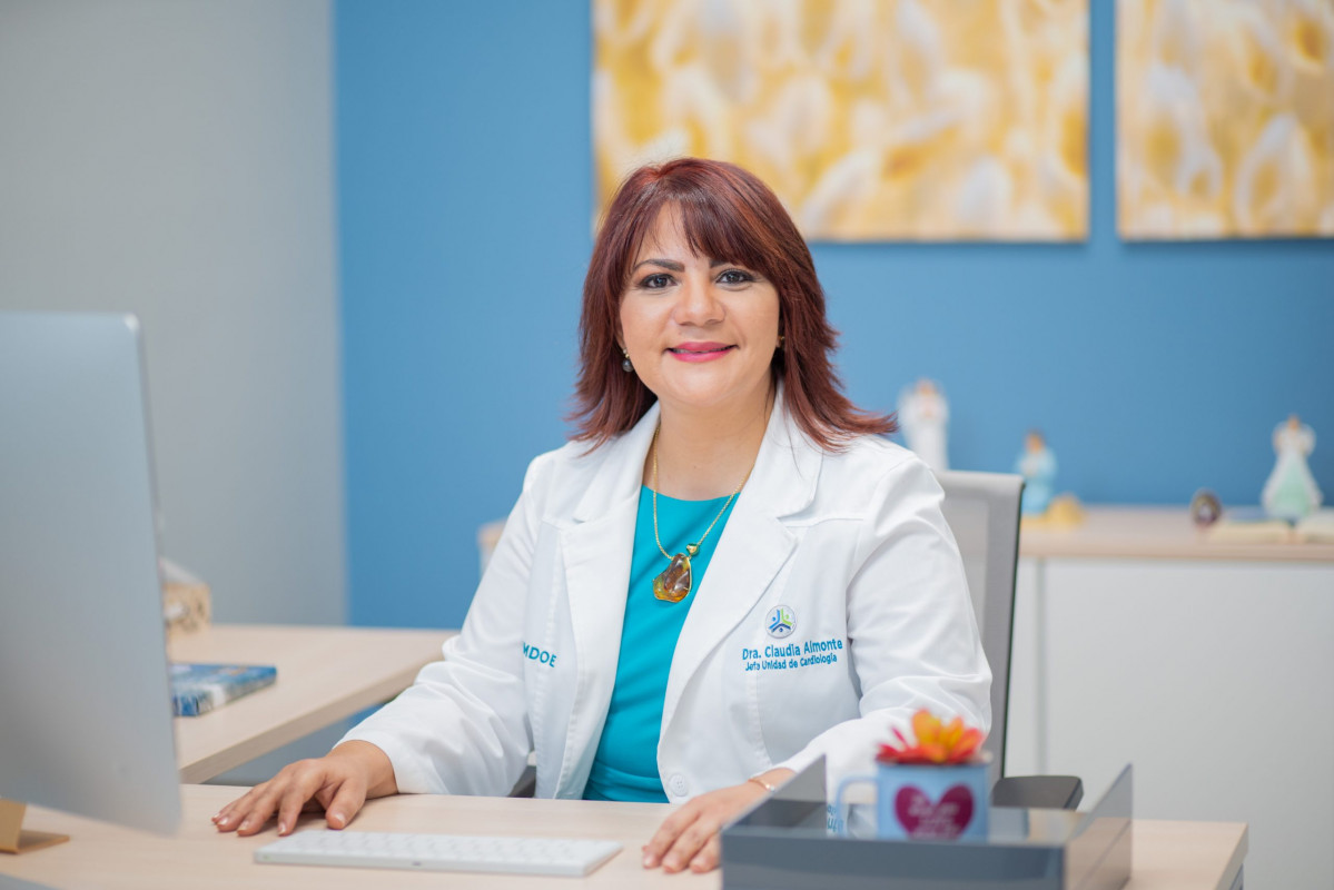 Dra. Claudia Almonte jefa de la Unidad de Cardiologia CEMDOE scaled