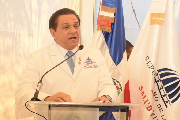 Daniel rivera ministro de salud 23 11 2022 felix de la cruz 1 768x512