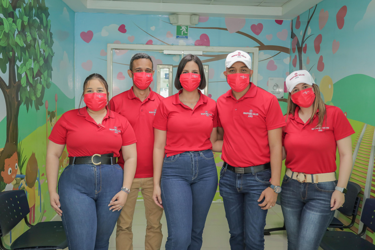 Principal Voluntarios colaboradores MAPFRE Salud ARS