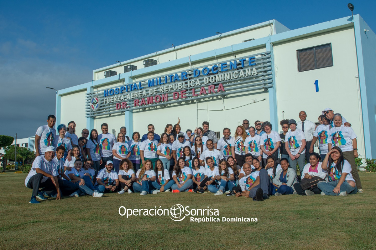 Principal Equipo de voluntarios Operaciu00f3n Sonrisa