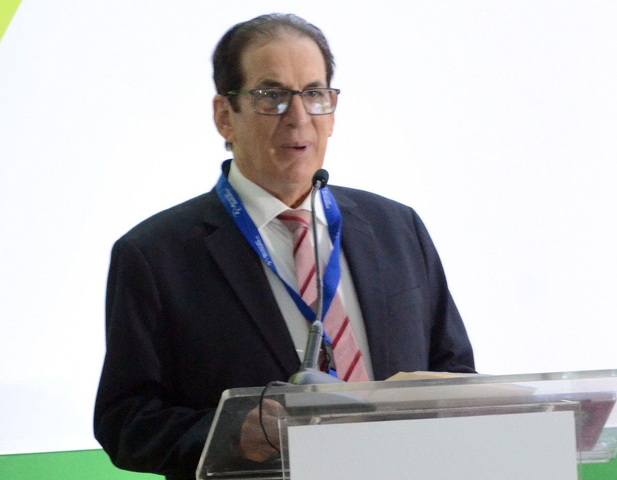 Doctor Luis Grullu00f3n, presidente del Consejo Administraciu00f3n del centro mu00e9dico
