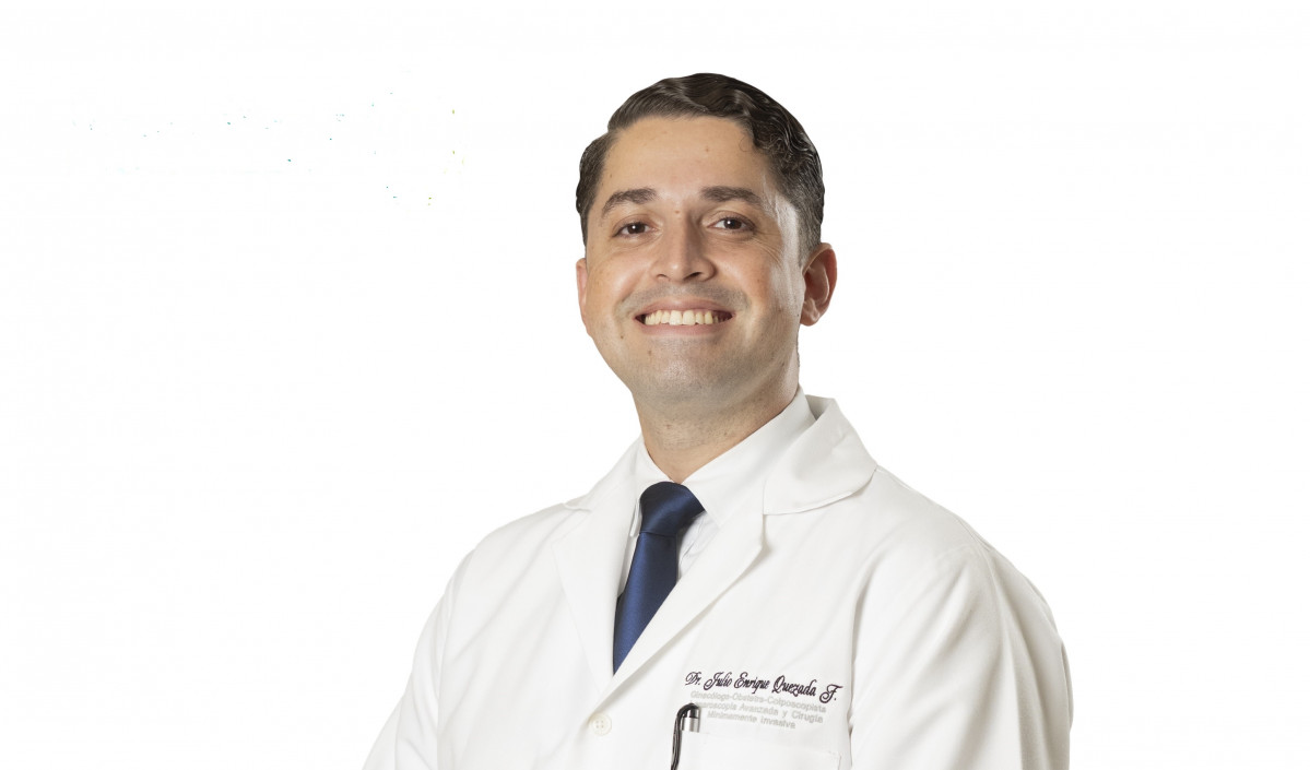 Doctor Julio Quezada, Ginecu00f3logo de Hospiten Santo Domingo