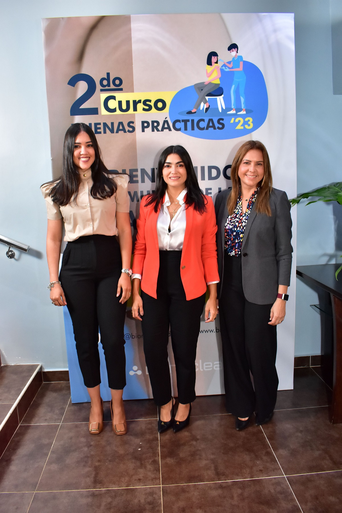 13  Yahanna Matos, Brenda Tavarez e Isaelia Tejeda,