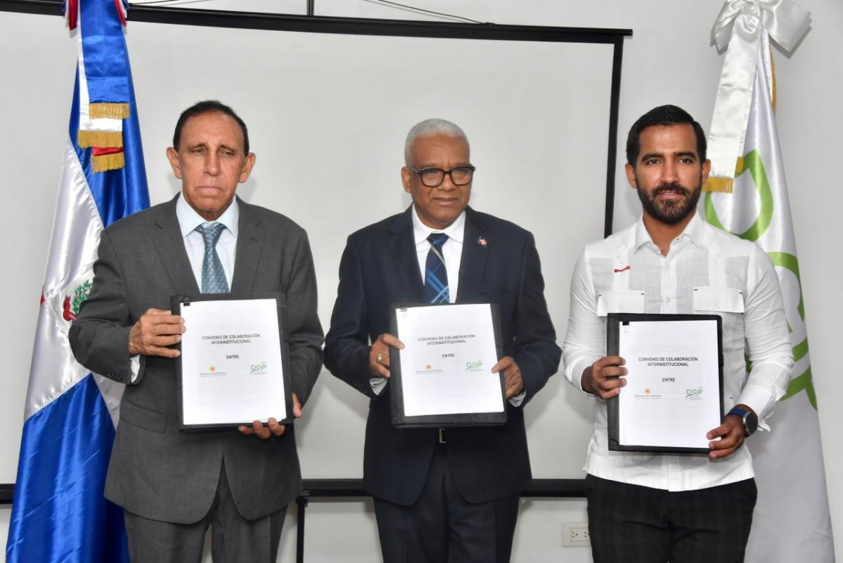 Felix Antonio Cruz Jiminian Juan Rosa y Luis Antonio Camacho Foto