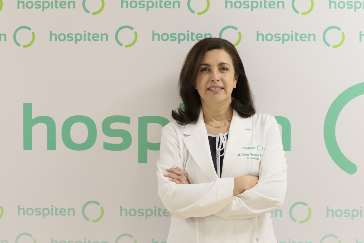 Cristina Yermenos de Sella, especializada en Cataratas y Glaucoma del Adulto, Congu00e9nito e Infantil, de Hospiten Santo Domingo