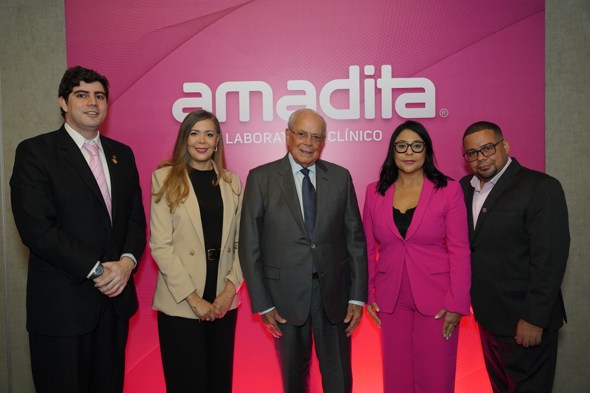 Chrystiam Sorondo, Dra Ruth de la Cruz. Dr Octavio Gonzalez Nivar, Kismet Madera y Dr Alvaro Matos