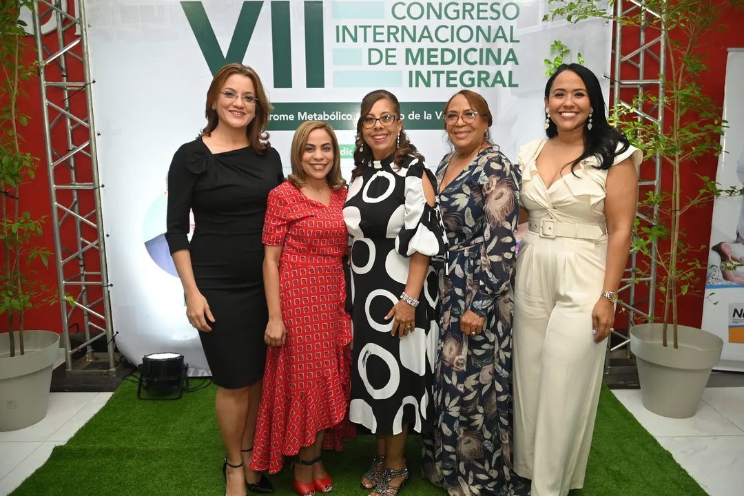 Inicia el Vll Congreso Internacional de Medicina Integral al Su00edndrome Metabu00f3lico a lo Largo de La Vida en San Francisco de Macoru00eds.Dicho congreso dedicado a Monseu00f1or Alfredo De La Cruz  Valdera, Obispo de la Diu00f3 (5)