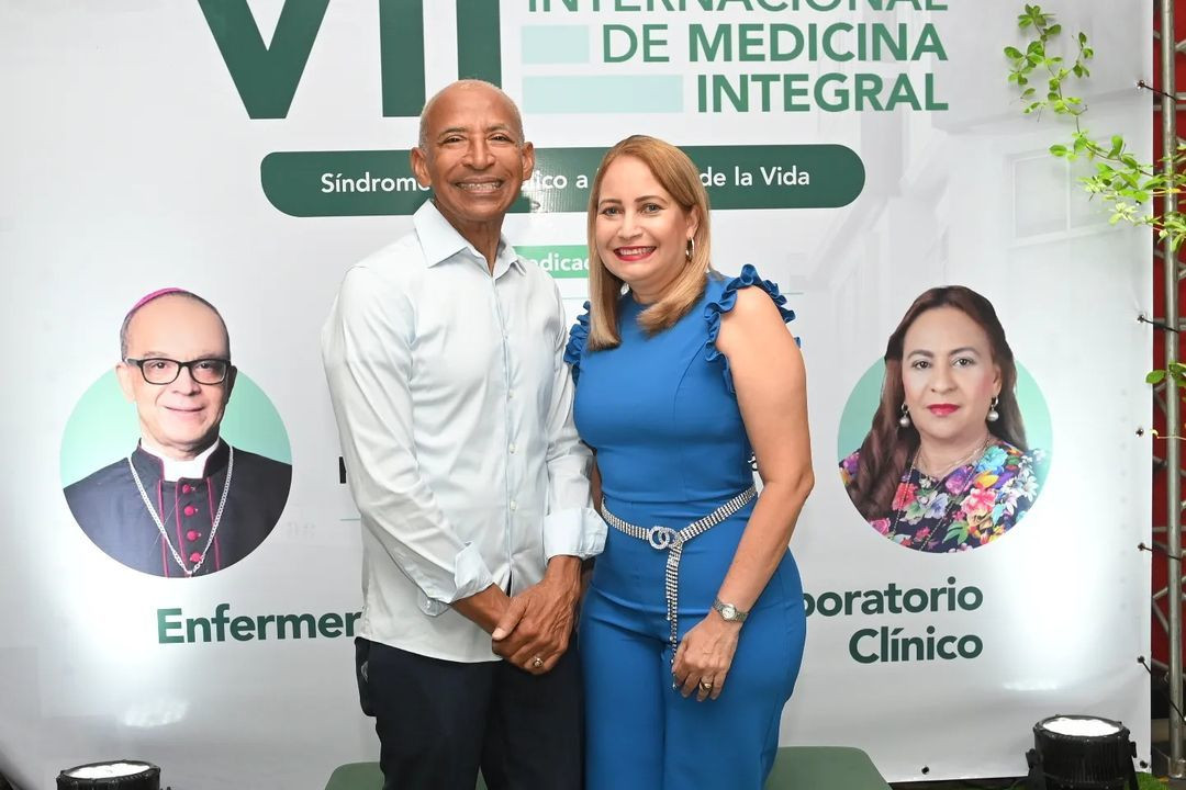 Inicia el Vll Congreso Internacional de Medicina Integral al Su00edndrome Metabu00f3lico a lo Largo de La Vida en San Francisco de Macoru00eds.Dicho congreso dedicado a Monseu00f1or Alfredo De La Cruz  Valdera, Obispo de la Diu00f3 (3)