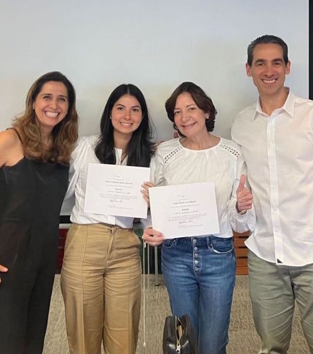 Foto lanzamiento Sandra Arevalo Maria Alejandra Bisono Isabel Turull y Ramon Soler 