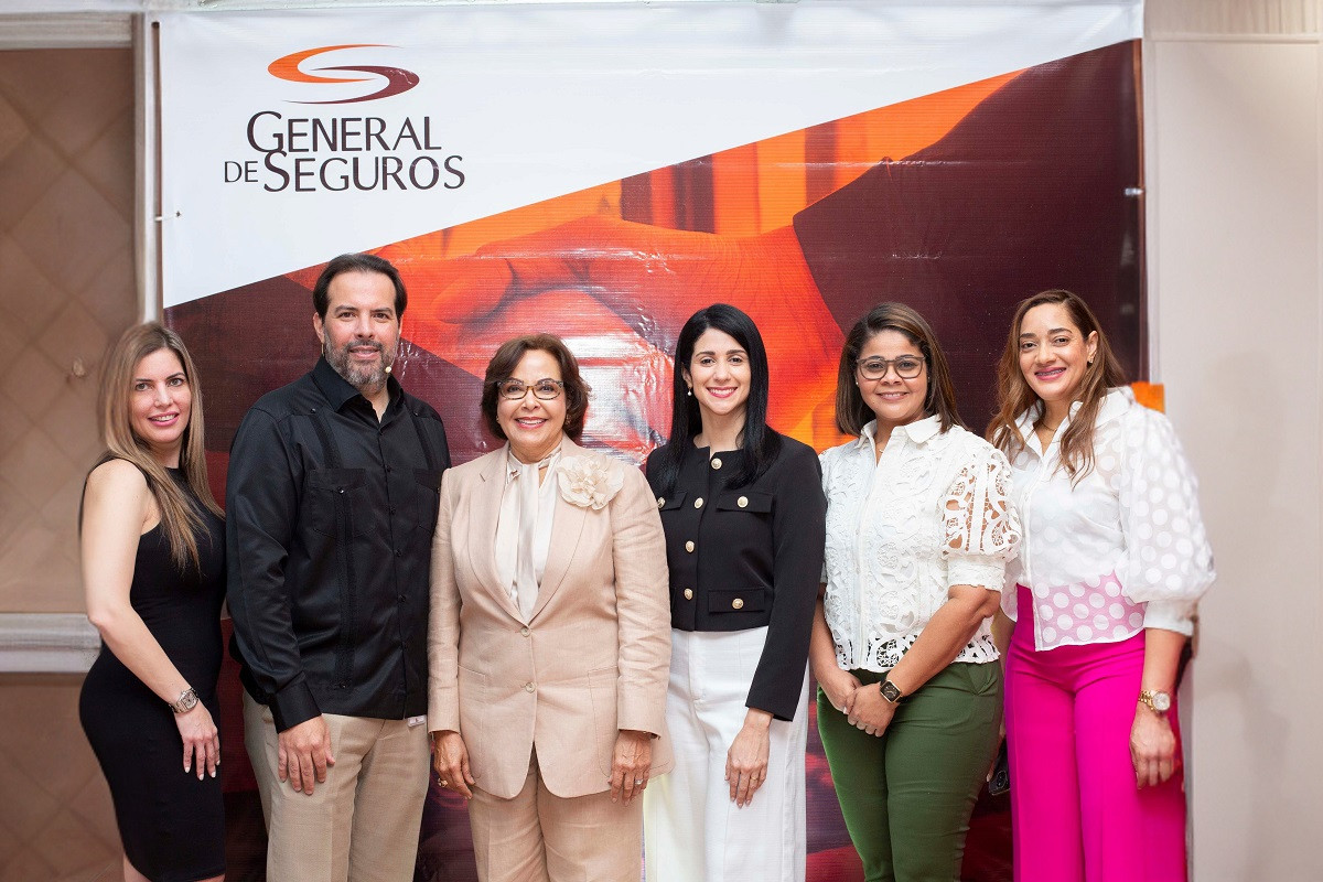 Foto Principal. Helga Von Crazut, Ricardo Sharp, Milagros De Los Santos, Alina  Hernandez , Grimilda De la Cruz, Sagrario Adamu00e9s