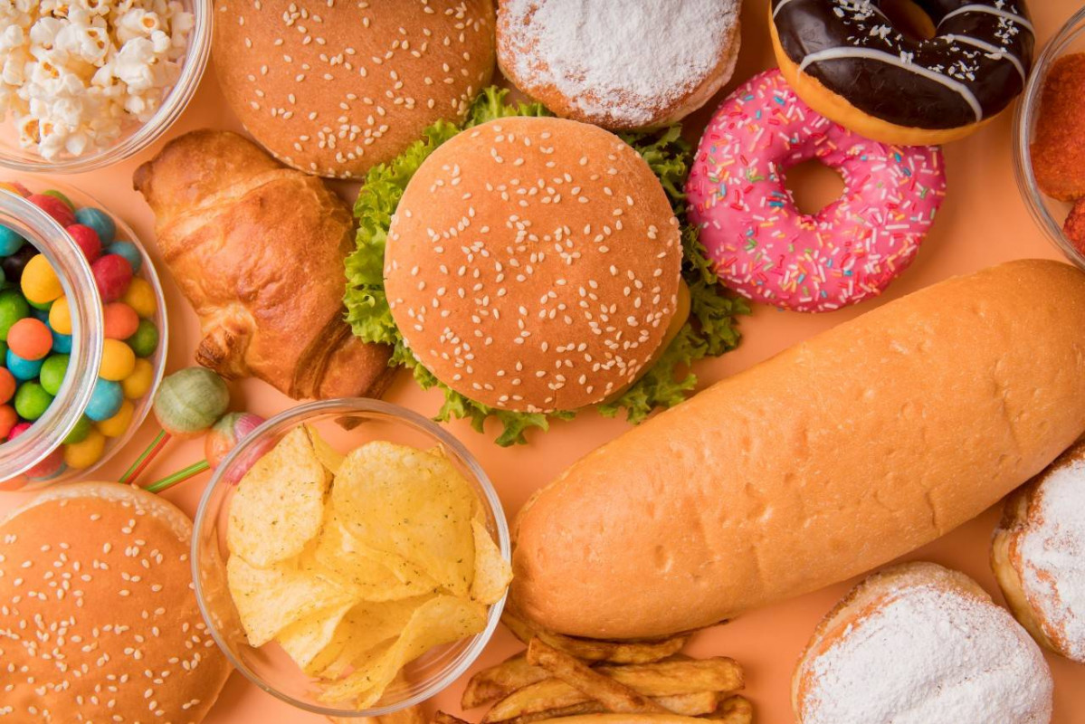 El consumo de alimentos ultraprocesados se asocia con cancer parkinson e hipertension