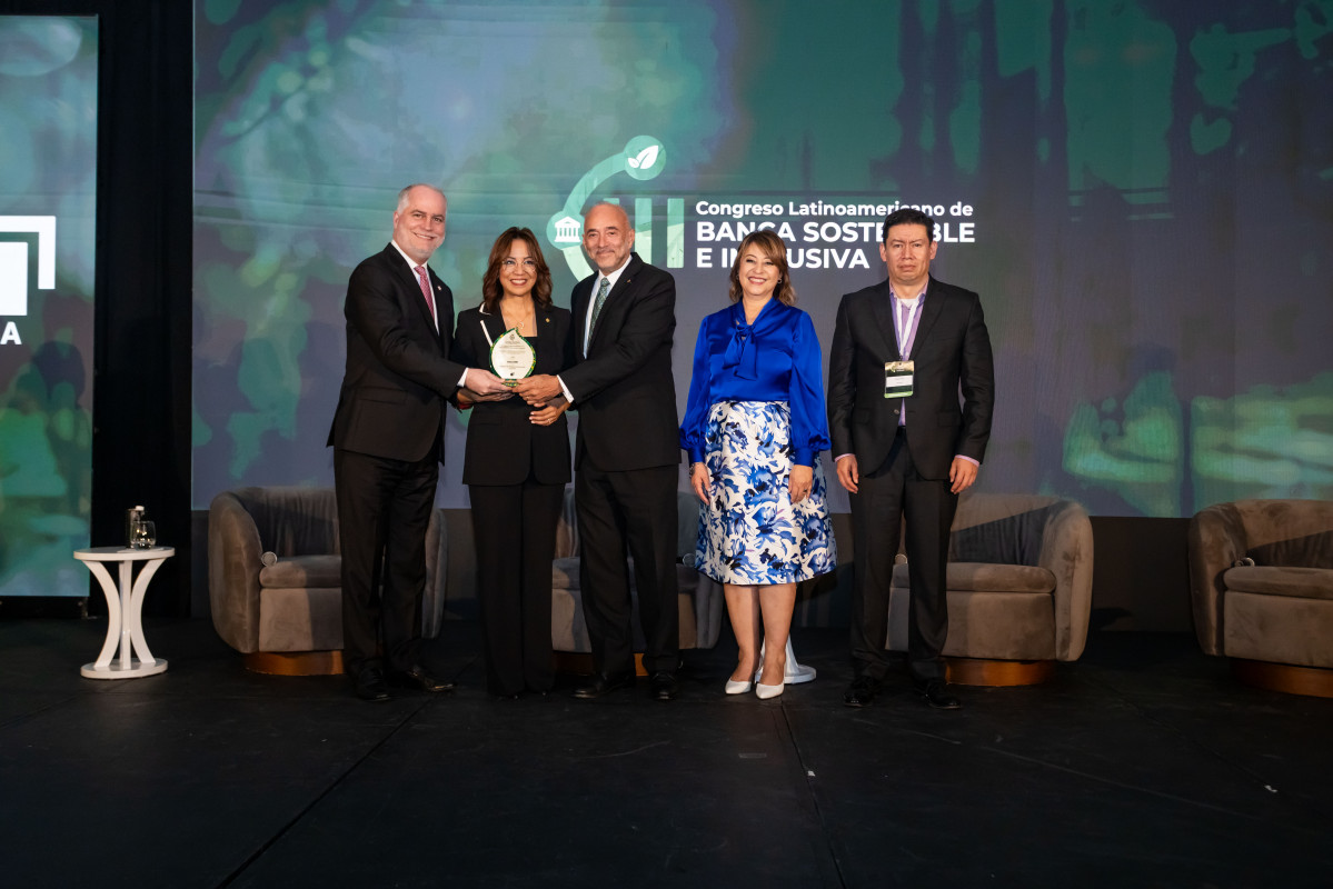 PRINCIPAL Alejandro Fernu00e1ndez W., Josefina Navarro, Fidelio Arturo Despradel, Rosanna Ruiz y Jorge Saza