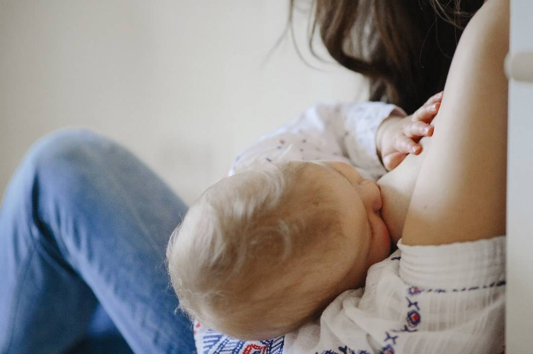 Microbiota infantil y como la lactancia protege de la resistencia a antibioticos