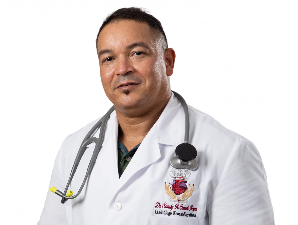 Dr. Sandy Casado, Hospiten Santo Domingo