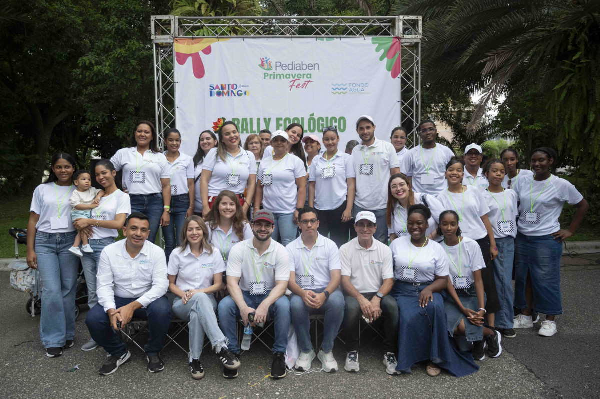 Equipo Pediaben y Fondo Agua Santo Domingo y Voluntariado FASD