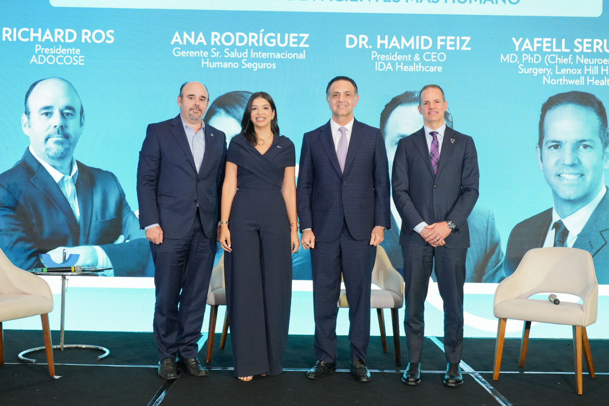 Richard Ros, Ana Rodru00edguez, Hamid Feiz y Yafell Serulle