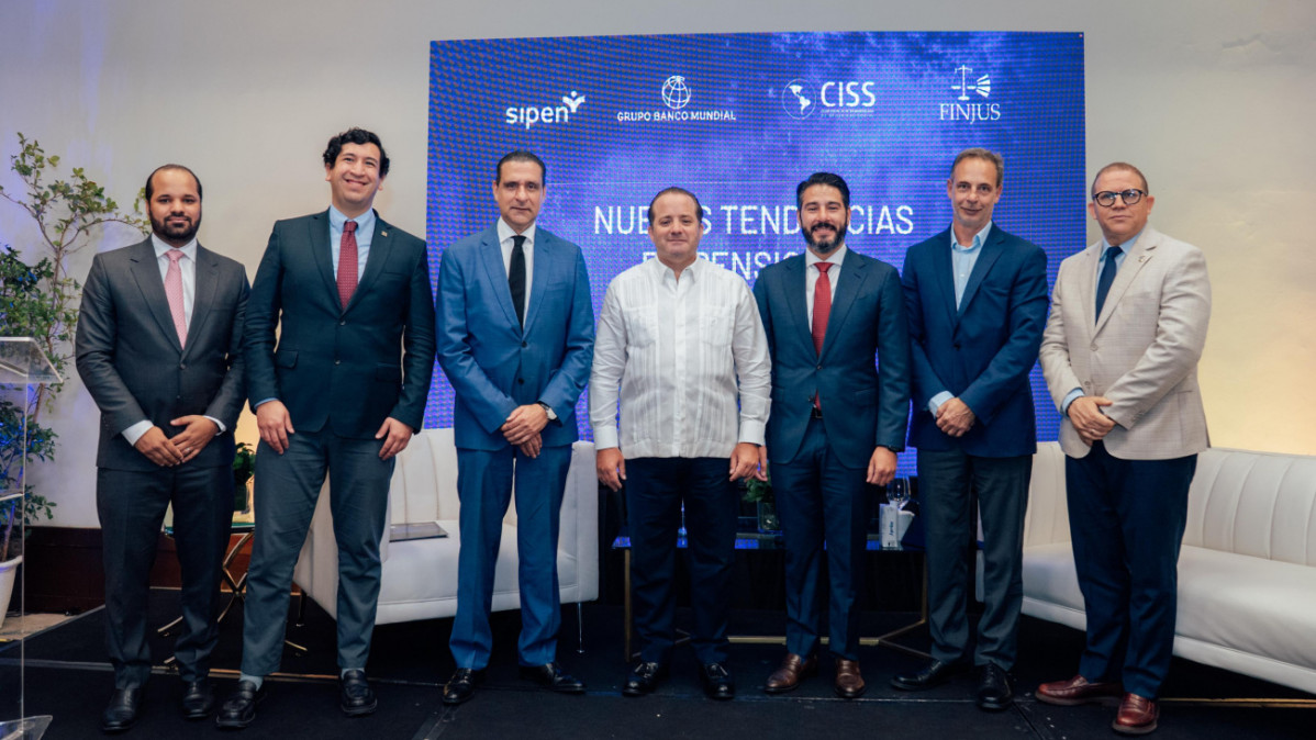 Antonio Giraldi, Pedro Kumamoto,  Servio Tulio Castau00f1os, Josu00e9 Ignacio Paliza, Francisco A. Torres, Ignacio Apella y Rafael Castillo.