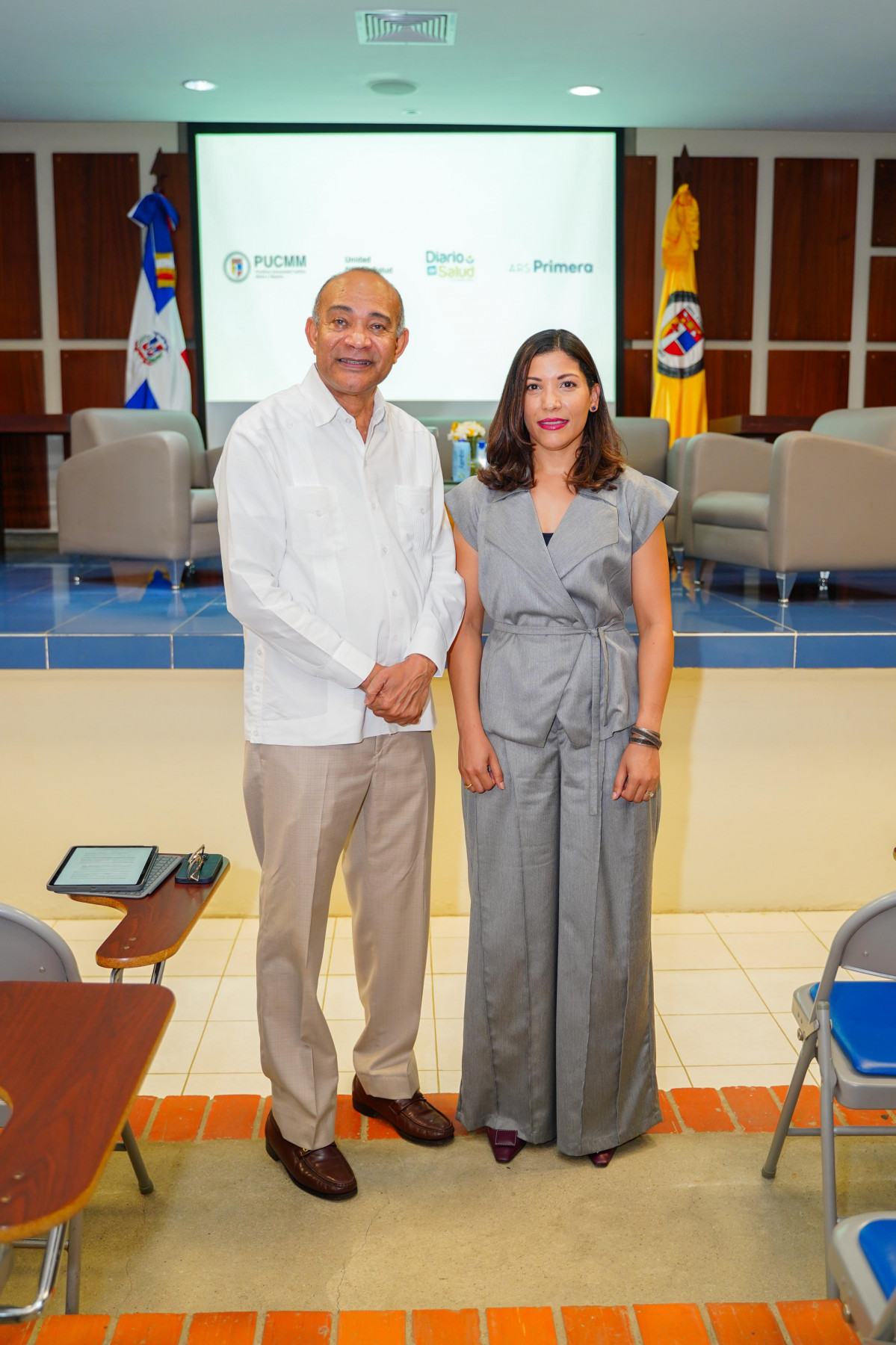 Dr. Mirlu00e1n de los Santos y Dra. Magda Su00e1nchez