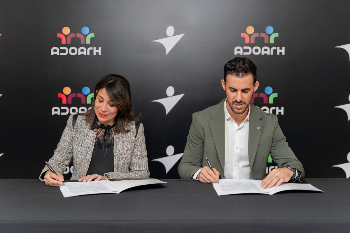 ADOARH Firma 09